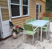 Retro Beach Flat - Accommodation NT