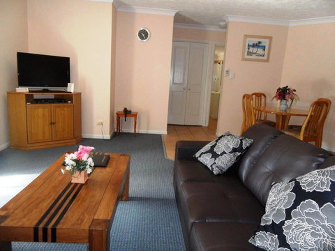 Sylvan Beach Resort - Accommodation NT 24