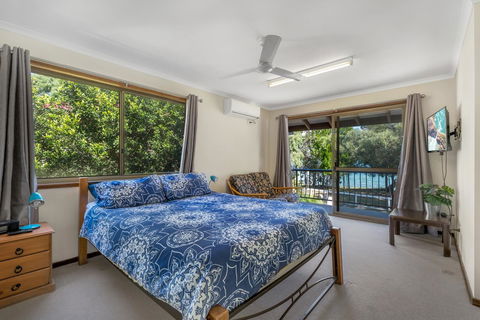 Bribie Beach House - NT Tourism 10