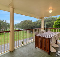 Immaculate Spacious Second Floor Unit Overlooking Pristine Parklands - Accommodation NT