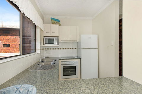 Waterviews,Pool, Wifi Its All Here !- Welsby Pde, Bongaree - NT Tourism 5