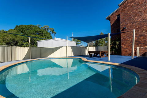 Waterviews,Pool, Wifi Its All Here !- Welsby Pde, Bongaree - NT Tourism 13