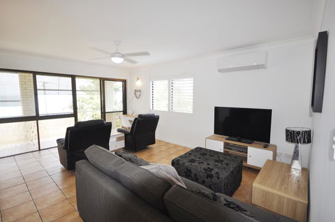 Bayviews At Bongaree - NT Tourism 1
