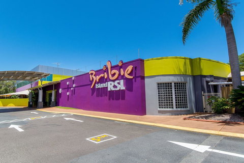 Everything You Need Including A Pool! Karoonda Sands Apartments - Accommodation NT 4