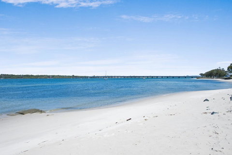 Everything You Need Including A Pool! Karoonda Sands Apartments - Accommodation NT 7