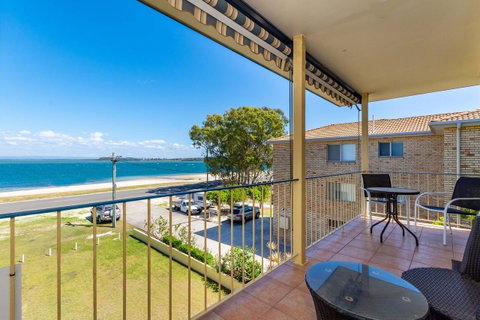 Fantastic Views From This Top Floor Unit! - Accommodation NT 14