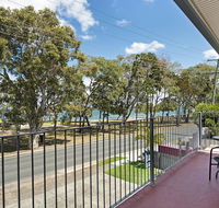 First floor unit close to shops park and waterfront - Accommodation NT
