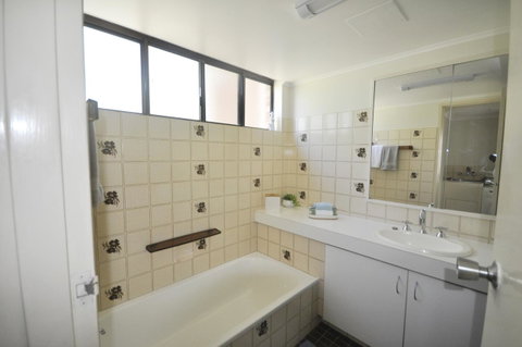 Crystal Waters On The Beach - Accommodation NT 2