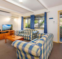 Pet Friendly Cottage in the Heart of Bribie - Wirraway St Bongaree - Accommodation NT