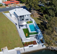 Stunning Canal Home Oh So Close To The Waterfront - Accommodation NT