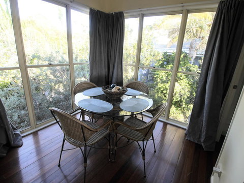 Blue House - Accommodation NT 17