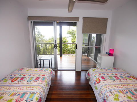 Sandbar - Accommodation NT 12