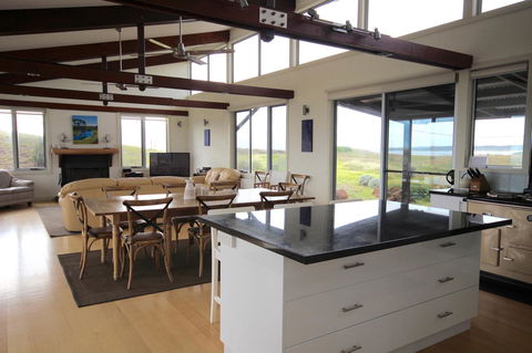 Turnstone Beach House - Accommodation NT 17