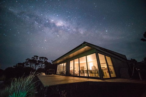 Sawyers Bay Shacks - NT Tourism 0