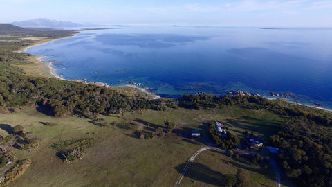 Sawyers Bay Shacks - NT Tourism 12