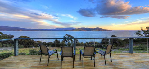 Bruny Island Escapes And Hotel Bruny - NT Tourism 10
