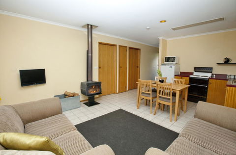 Bruny Island Escapes And Hotel Bruny - NT Tourism 16