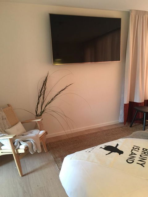 Bruny Island Escapes And Hotel Bruny - NT Tourism 26