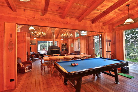 Bruny Island Lodge - NT Tourism 0