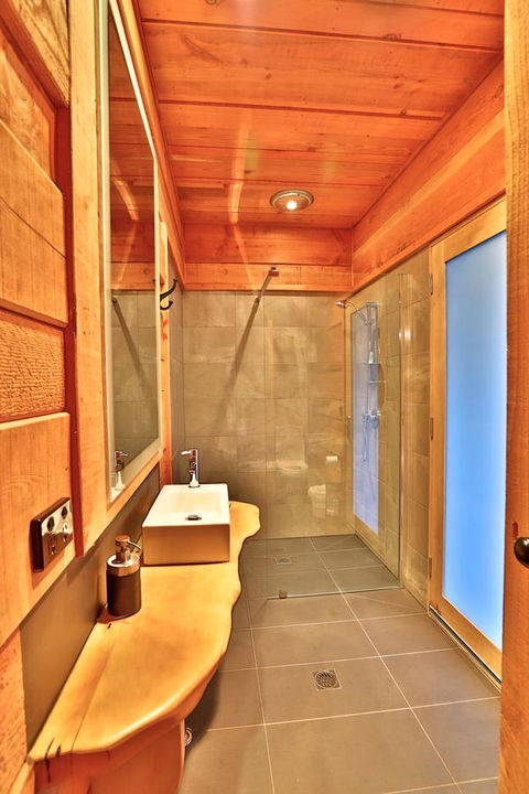 Bruny Island Lodge - NT Tourism 8