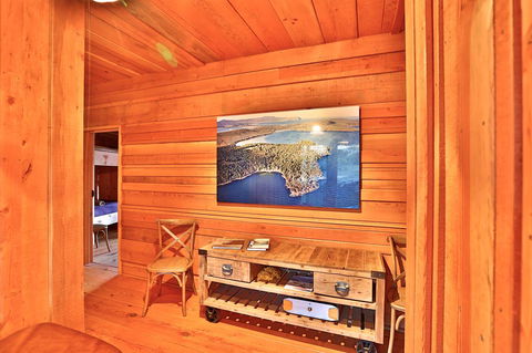 Bruny Island Lodge - NT Tourism 7