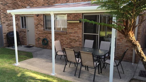 'Lighthouse Palms' - Accommodation NT 0