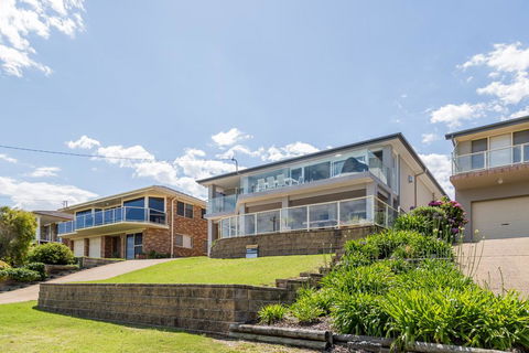 'Salt & Light' Mollymook - NT Tourism 1
