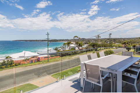 'Salt & Light' Mollymook - NT Tourism 0