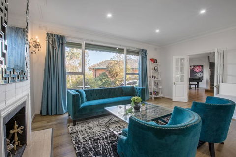 , , , Alice Wonderland, , ,  In 4 Beds House - Accommodation NT 0