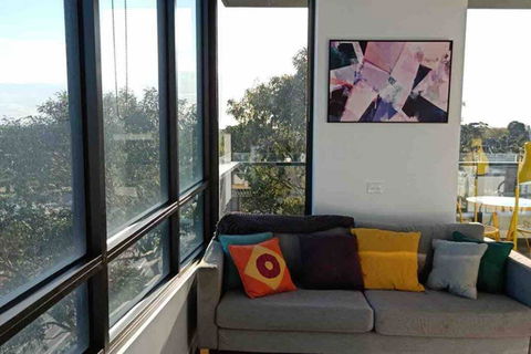 , Elsternwick, Impressive 2bed:carspot:15mins To CBD - NT Tourism 3