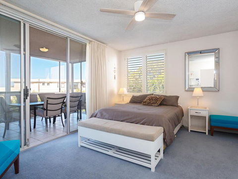 1 'Portofino' 7 Laman Street - Aircon & 1st Level Unit - NT Tourism 3