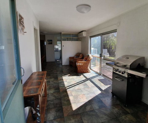 1 Spectrum Street, Rainbow Beach- Close To Shops And Main Beach - Accommodation NT 1