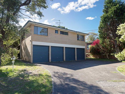 1/8 Christmas Bush Avenue - Three Bedroom Duplex Close To Dutchies Beach - NT Tourism 2