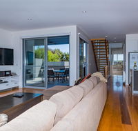 10 Sands Bvd - Accommodation NT