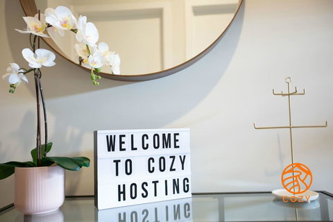 109, Cozy Cranbourne Family House, 5Bed2Bath2Parking - Accommodation NT 1