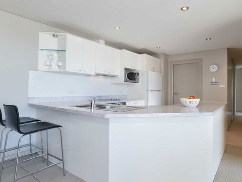 11 'Bayview Apartment' 42 Stockton Street - Right In The CBD Of Nelson Bay With Water Views - NT Tourism 2