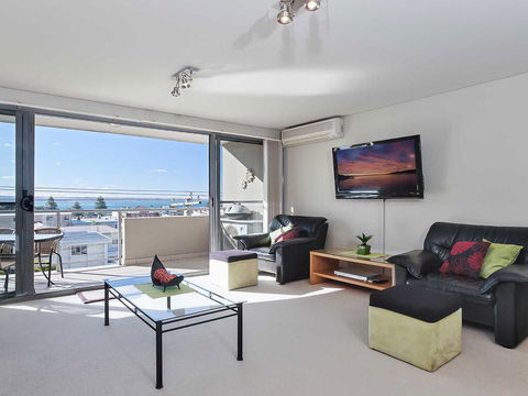11 'Bayview Apartment' 42 Stockton Street - Right In The CBD Of Nelson Bay With Water Views - NT Tourism 0