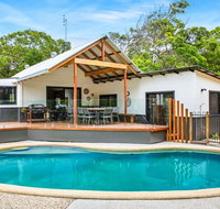 11 Naiad Court - Rainbow Shores Fantastic Family Retreat Swimming Pool 200m to beach Free Wi-Fi - Accommodation NT