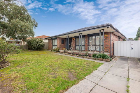 111, Relaxing Family Getaway In Burwood - Accommodation NT 0