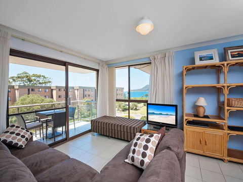 12 'Commodore', 6 Intrepid Close - Beautiful Water Views - NT Tourism 2