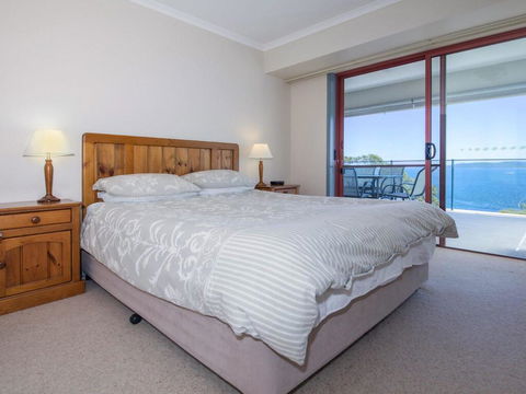 12 'Le Vogue', 16 Magnus St - Sensational Water Views, Lift, Pool & Tennis Court - NT Tourism 2