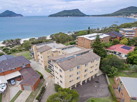 12 'The Helm', 22 Voyager Close - Unit In Little Beach With Direct Access To Shoal Bay Beach! - NT Tourism 0