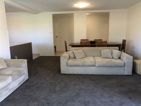 12 'The Helm', 22 Voyager Close - Unit In Little Beach With Direct Access To Shoal Bay Beach! - NT Tourism 3