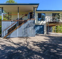 12 Ibis Court - Highset beach house with natural bushland gardens and covered decks - Accommodation NT