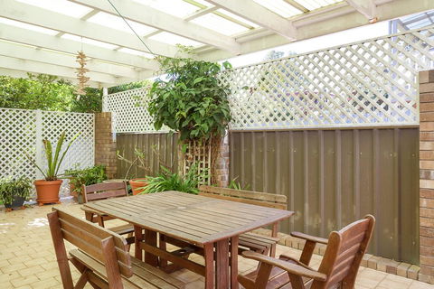 120 Ocean Parade Dalmeny - NT Tourism 0
