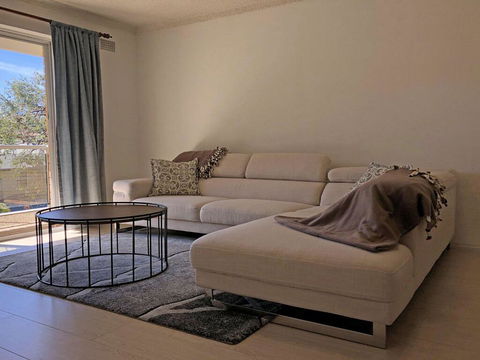 13 'Parkview', 11-13 Catalina Close - Great Location Unit With A Locked Garage - NT Tourism 1