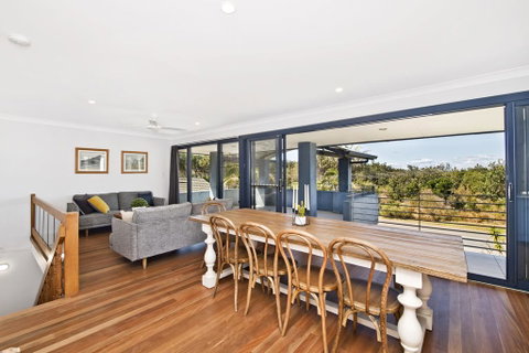 143 Matthew Flinders Drive, Port Macquarie - Accommodation NT 0