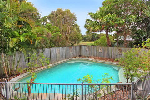 18 Northbeach Place, Mudjimba Beach - Pet Friendly, Linen Included, WIFI - NT Tourism 2