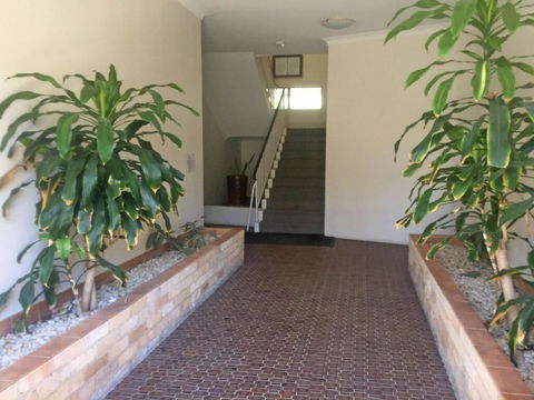 2 'Bronte Court' 17 Magnus Street - Air Con, Complex Pool And Centrally Located - NT Tourism 1