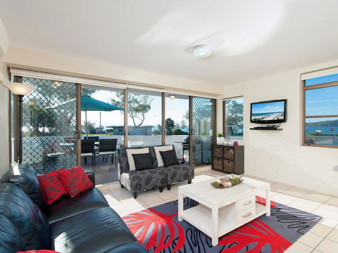 2 'Fleetwood', 63 Shoal Bay Road - Spectacular Views - NT Tourism 2